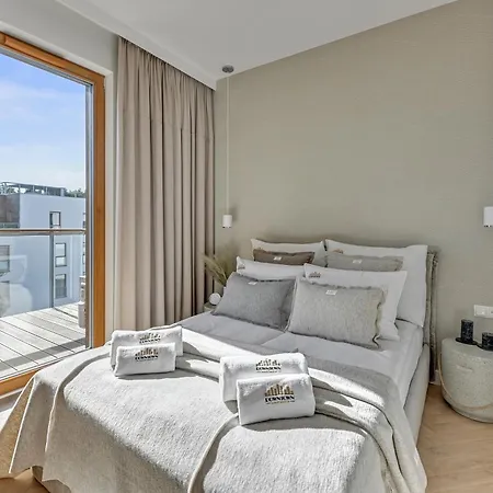 Nadmorski Dwor 800m Od Plazy By Downtown Appartamento Danzica