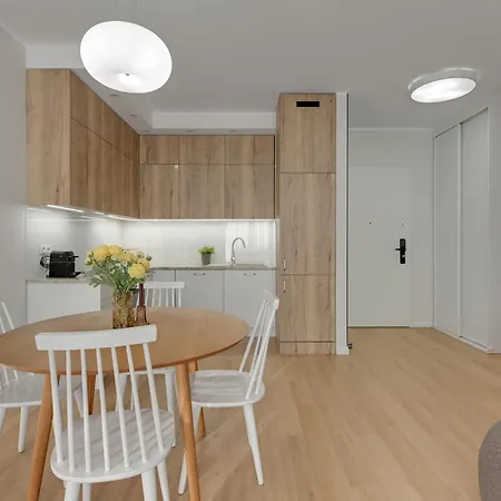 Διαμέρισμα Nadmorski Dwor 800m Od Plazy By Downtown Γκντανσκ