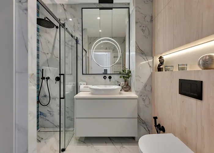 Nadmorski Dwor 800m Od Plazy By Downtown Apartment