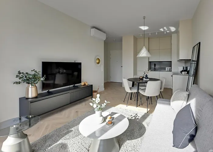 Nadmorski Dwor 800m Od Plazy By Downtown *