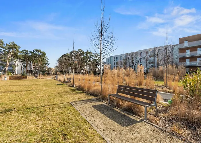 Nadmorski Dwor 800m Od Plazy By Downtown