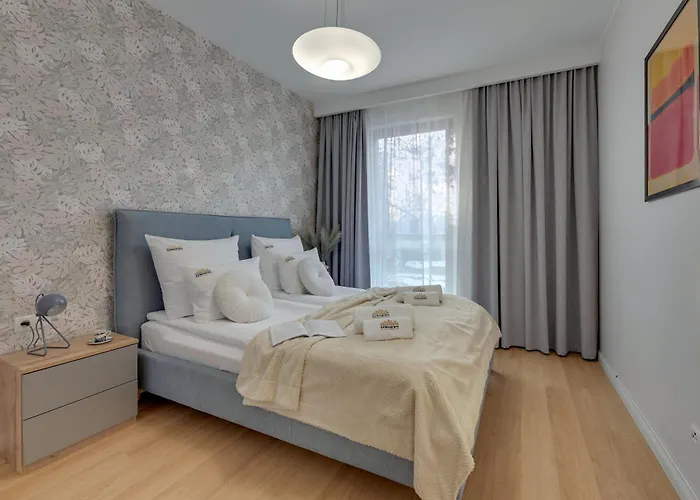 Nadmorski Dwor 800m Od Plazy By Downtown